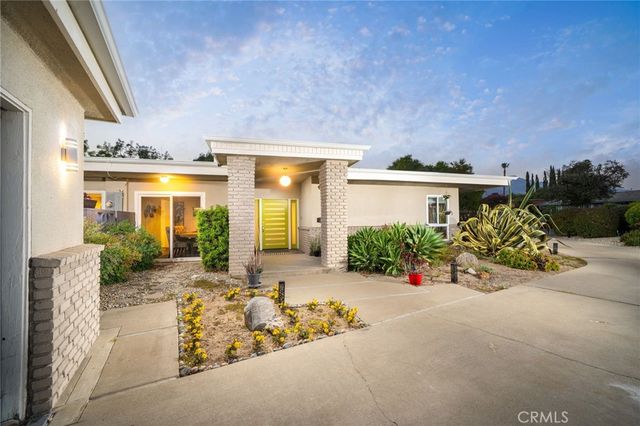 2129 N San Marcos Place, Claremont, CA 91711