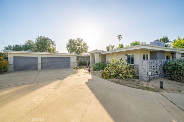 2129 N San Marcos Place, Claremont, CA 91711