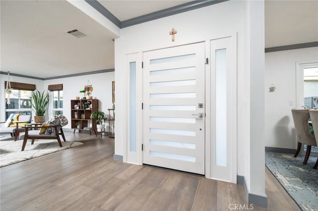 2129 N San Marcos Place, Claremont, CA 91711