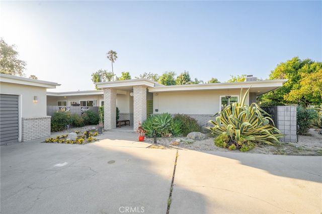 2129 N San Marcos Place, Claremont, CA 91711