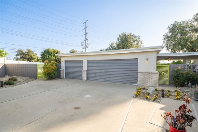 2129 N San Marcos Place, Claremont, CA 91711