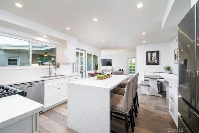 2129 N San Marcos Place, Claremont, CA 91711