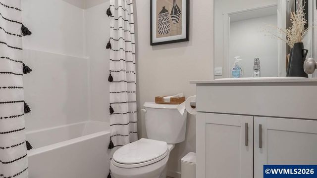 502 Redmond St NE, Salem, OR 97301
