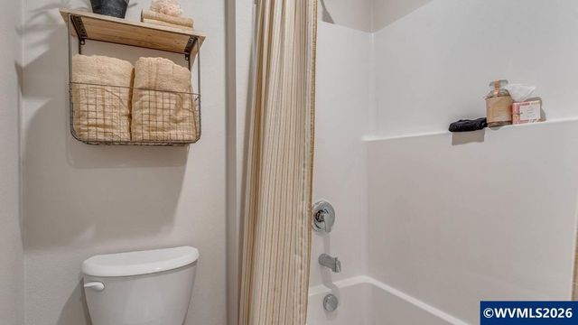502 Redmond St NE, Salem, OR 97301