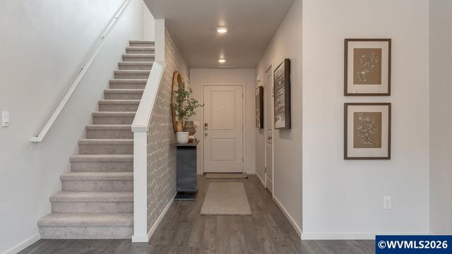 502 Redmond St NE, Salem, OR 97301
