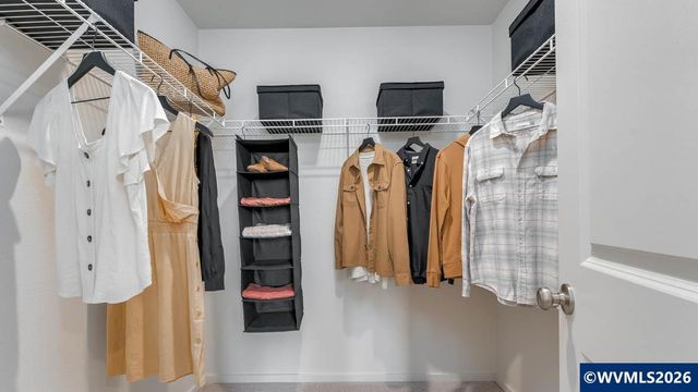 502 Redmond St NE, Salem, OR 97301