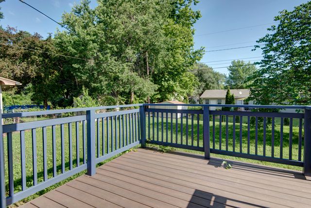1105 E Edgewood Street, Springfield, MO 65807