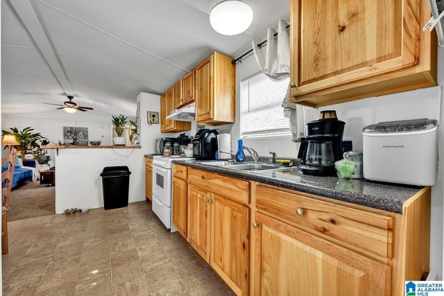 143 DANA ROAD, Warrior, AL 35180