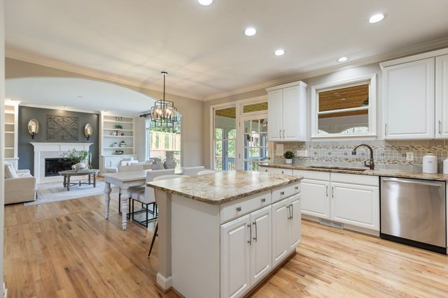 304 Ferris Ct, Franklin, TN 37067