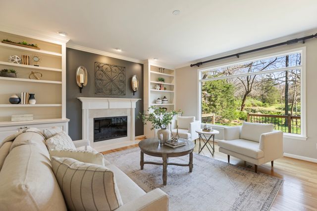 304 Ferris Ct, Franklin, TN 37067