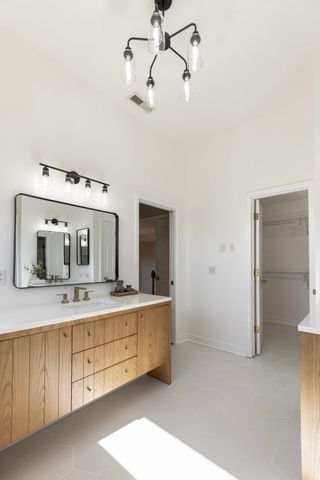 304 Ferris Ct, Franklin, TN 37067