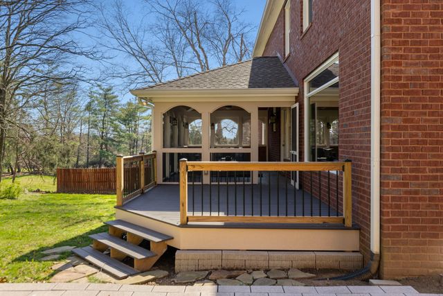 304 Ferris Ct, Franklin, TN 37067