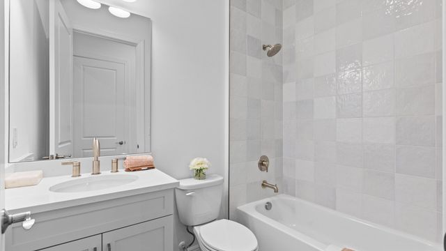 232 SE Via Sangro, Port St. Lucie, Port St Lucie, FL 34952