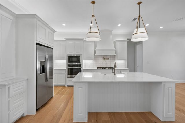 305 Glade Valley Road, Azle, TX 76020