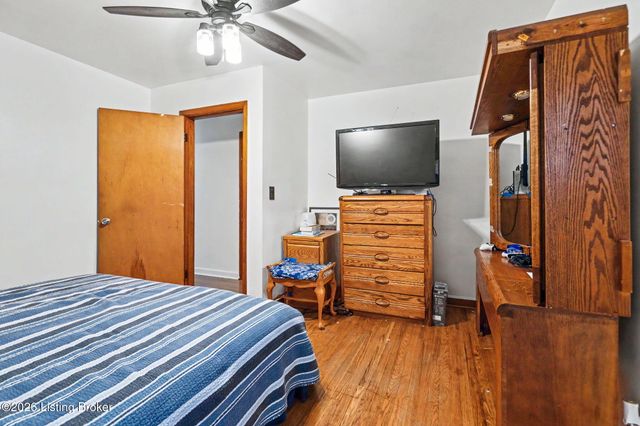 2238 Amboy Dr, Louisville, KY 40216