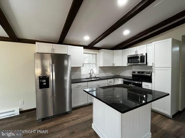 1187 CARRIAGE LN, Tobyhanna, PA 18466