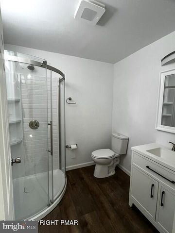 1187 CARRIAGE LN, Tobyhanna, PA 18466
