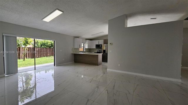 14470 SW 96th Ter, Miami, FL 33186