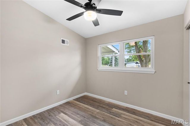 2395 Hummingbird Drive, Florissant, MO 63033