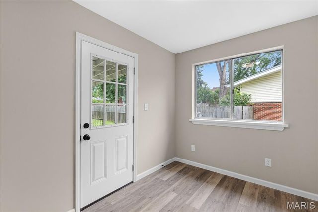 2395 Hummingbird Drive, Florissant, MO 63033