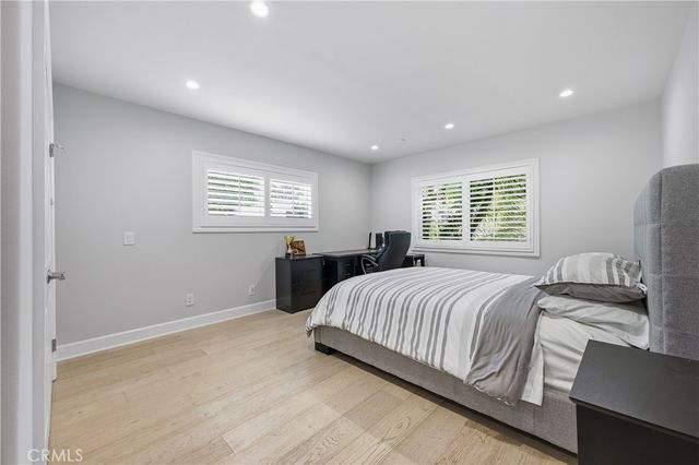 9867 Whitwell, Beverly Hills, CA 90210