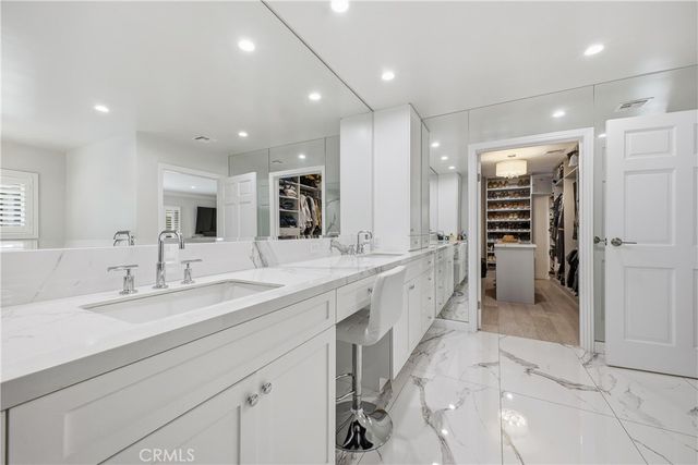 9867 Whitwell, Beverly Hills, CA 90210