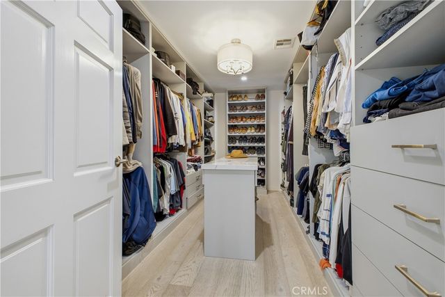 9867 Whitwell, Beverly Hills, CA 90210