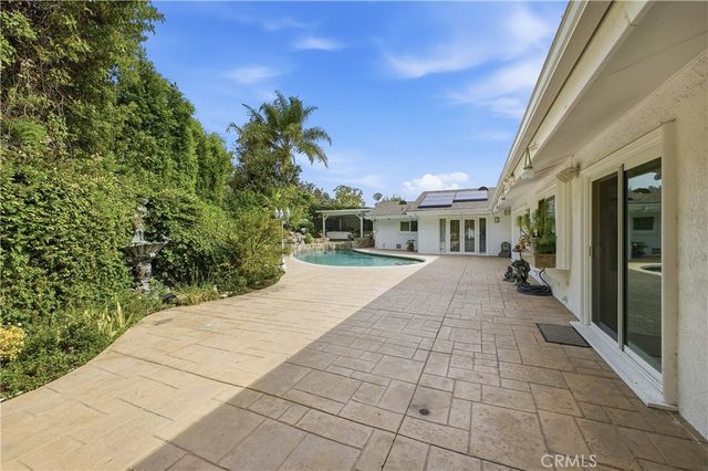 9867 Whitwell, Beverly Hills, CA 90210