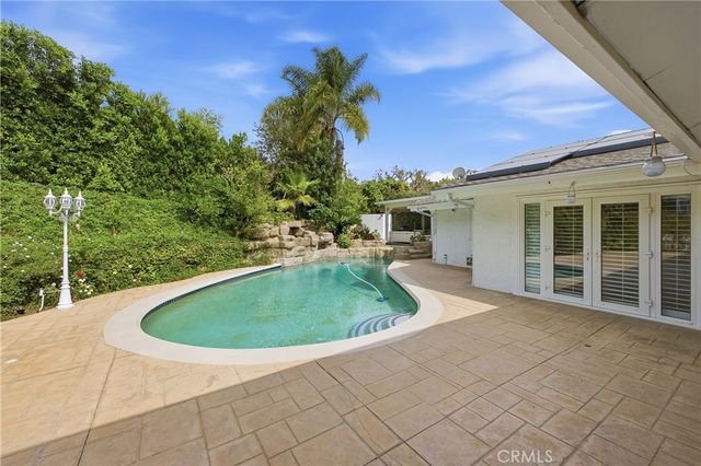 9867 Whitwell, Beverly Hills, CA 90210
