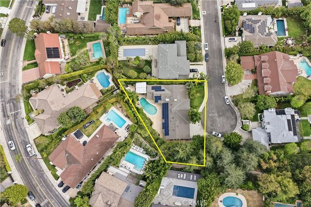 9867 Whitwell, Beverly Hills, CA 90210