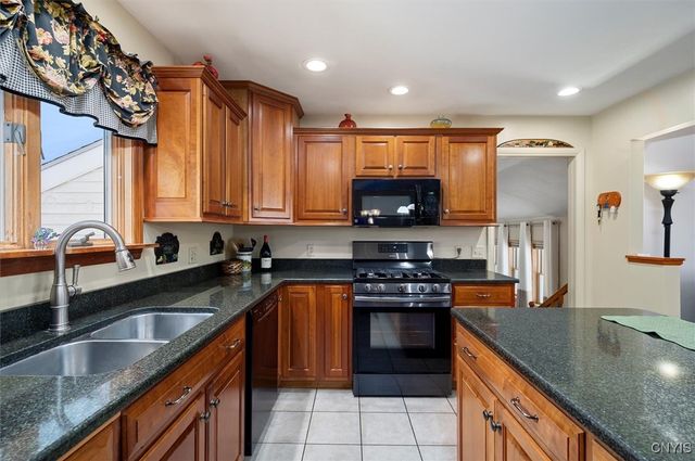 5802 Linda Drive, Marcy, NY 13403