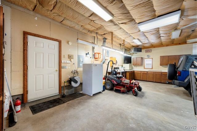 5802 Linda Drive, Marcy, NY 13403