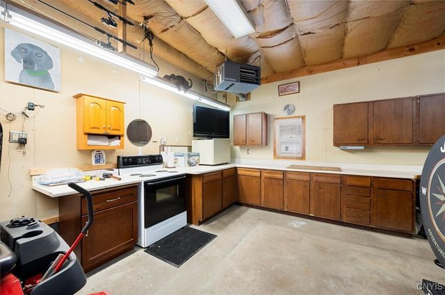 5802 Linda Drive, Marcy, NY 13403