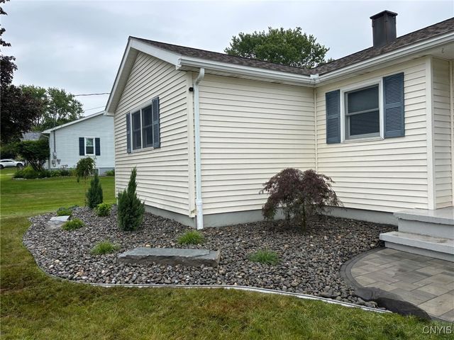 5802 Linda Drive, Marcy, NY 13403