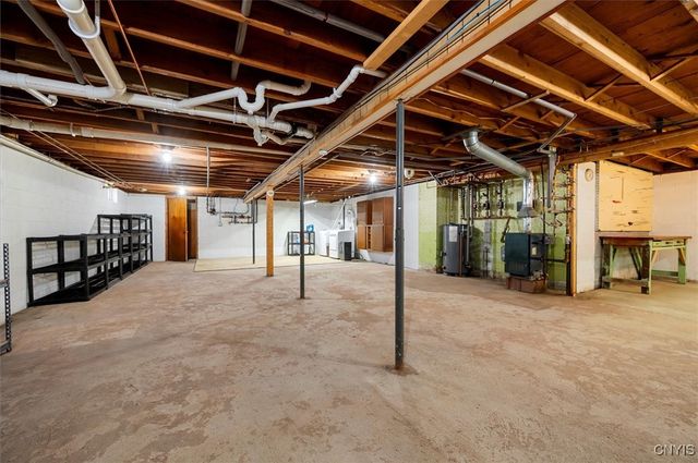 5802 Linda Drive, Marcy, NY 13403