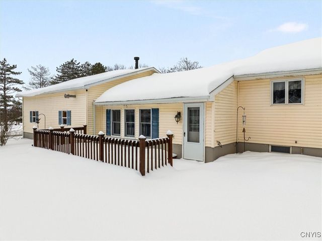 5802 Linda Drive, Marcy, NY 13403