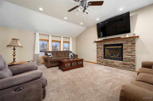 5802 Linda Drive, Marcy, NY 13403