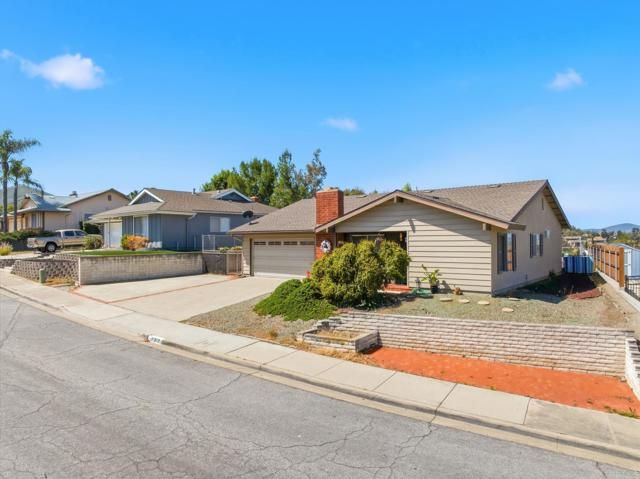 727 McLain Street, Escondido, CA 92027