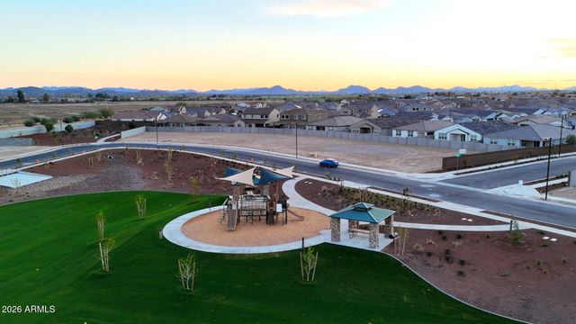 17476 W ILLINI Street, Goodyear, AZ 85338