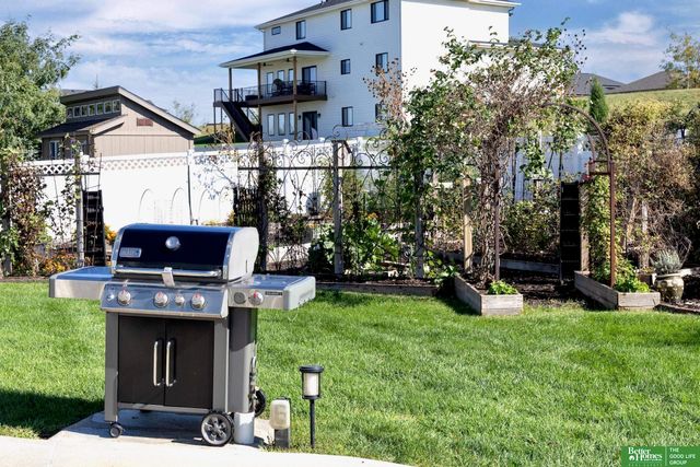 12926 Eagle Circle, Omaha, NE 68142