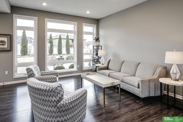 12926 Eagle Circle, Omaha, NE 68142