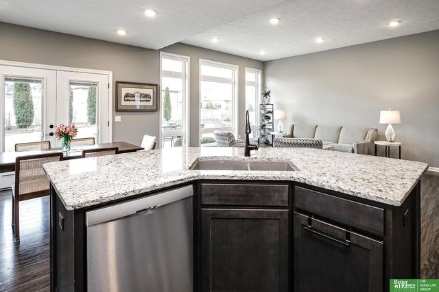 12926 Eagle Circle, Omaha, NE 68142