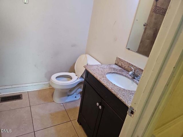 412 Nc 82, Dunn, NC 28334