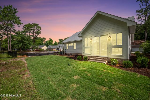 387 Blossom Tree Lane SE, Bolivia, NC 28422