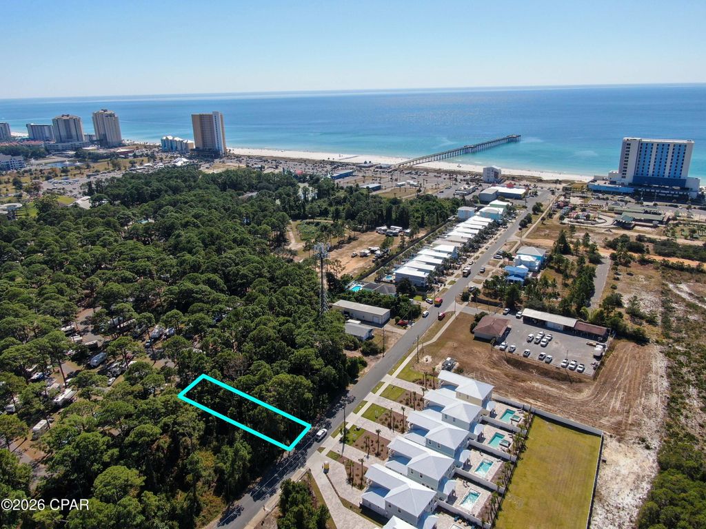 Image 7 of property listing at 509 Lyndell Lane, Panama City Beach, FL 32407