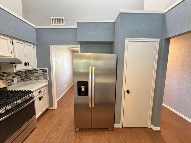 14 Sarita Rd, Angleton, TX 77515