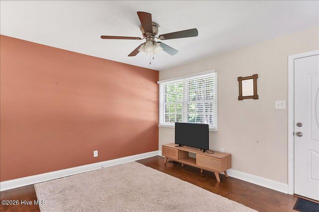 215 S Pinehurst Street, Aberdeen, NC 28315