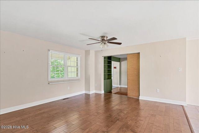 215 S Pinehurst Street, Aberdeen, NC 28315