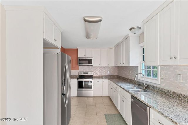 215 S Pinehurst Street, Aberdeen, NC 28315