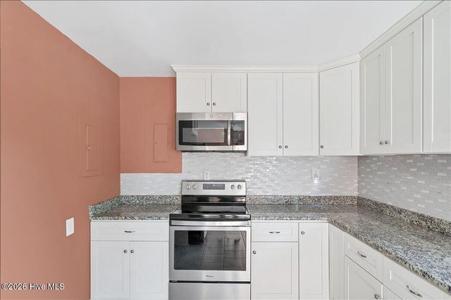 215 S Pinehurst Street, Aberdeen, NC 28315